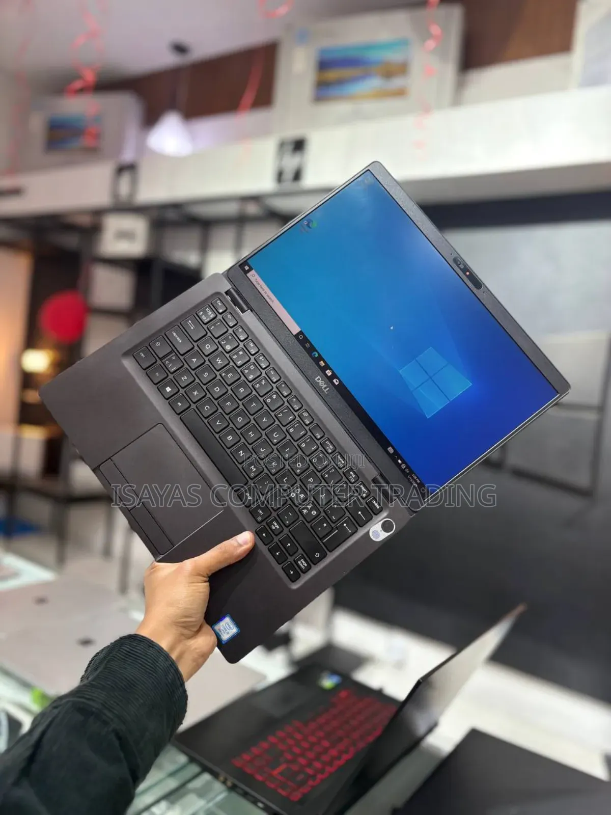 New Laptop Dell Latitude 7390 8GB Intel Core I5 SSD 256GB