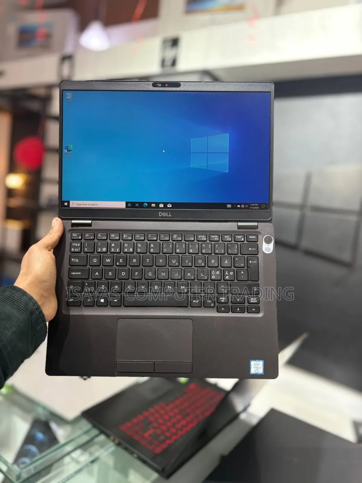 New Laptop Dell Latitude 7390 8GB Intel Core I5 SSD 256GB