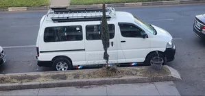 Toyota HiAce 2011 White