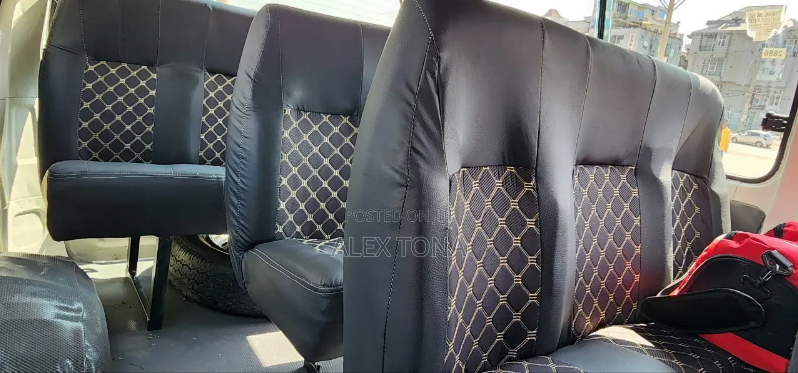 Toyota HiAce 2011 White