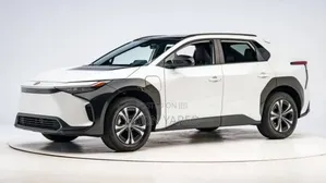 Toyota bZ4X 71.4 kWh AWD 2023 White