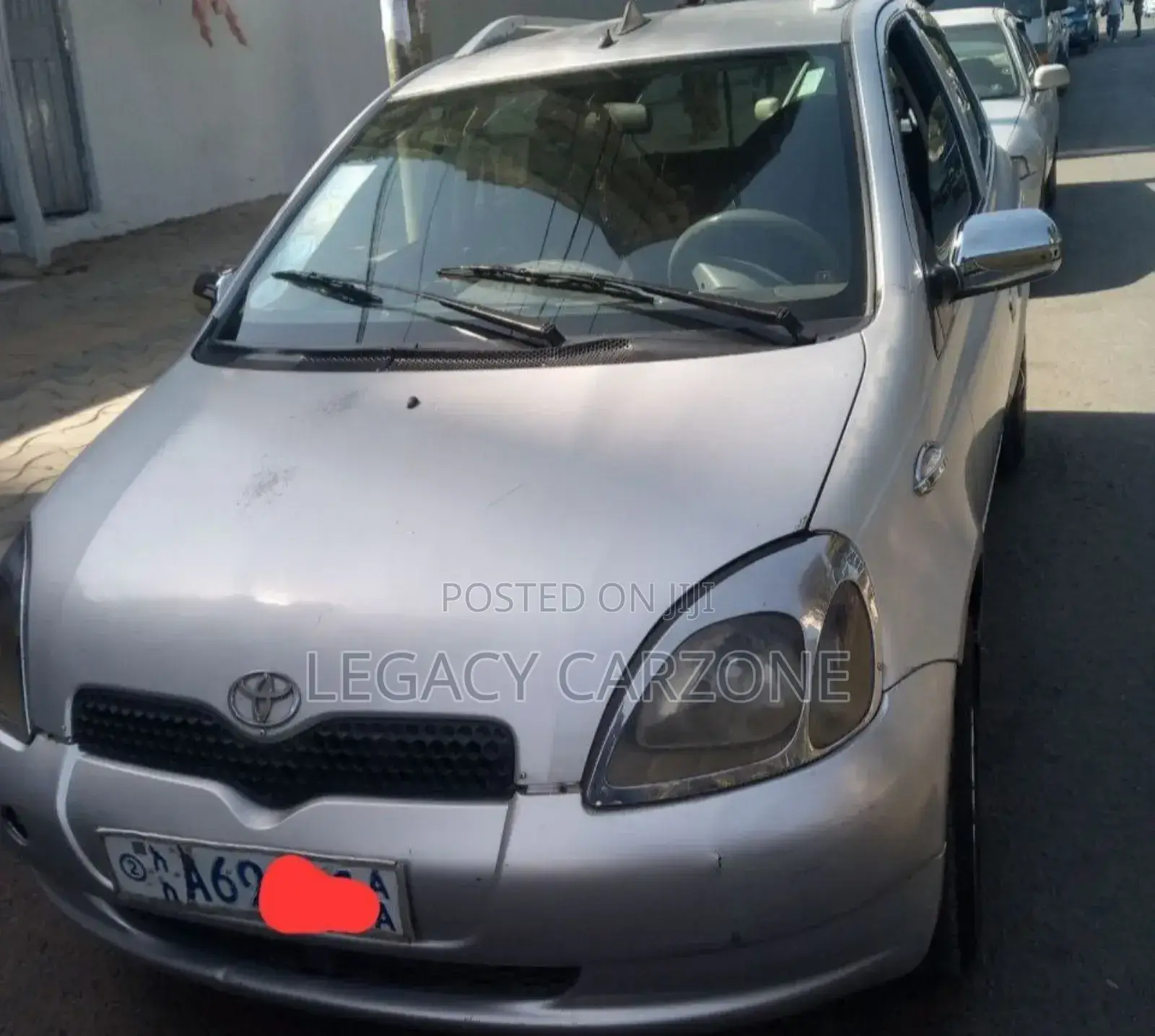 Toyota Vitz 2001 Silver