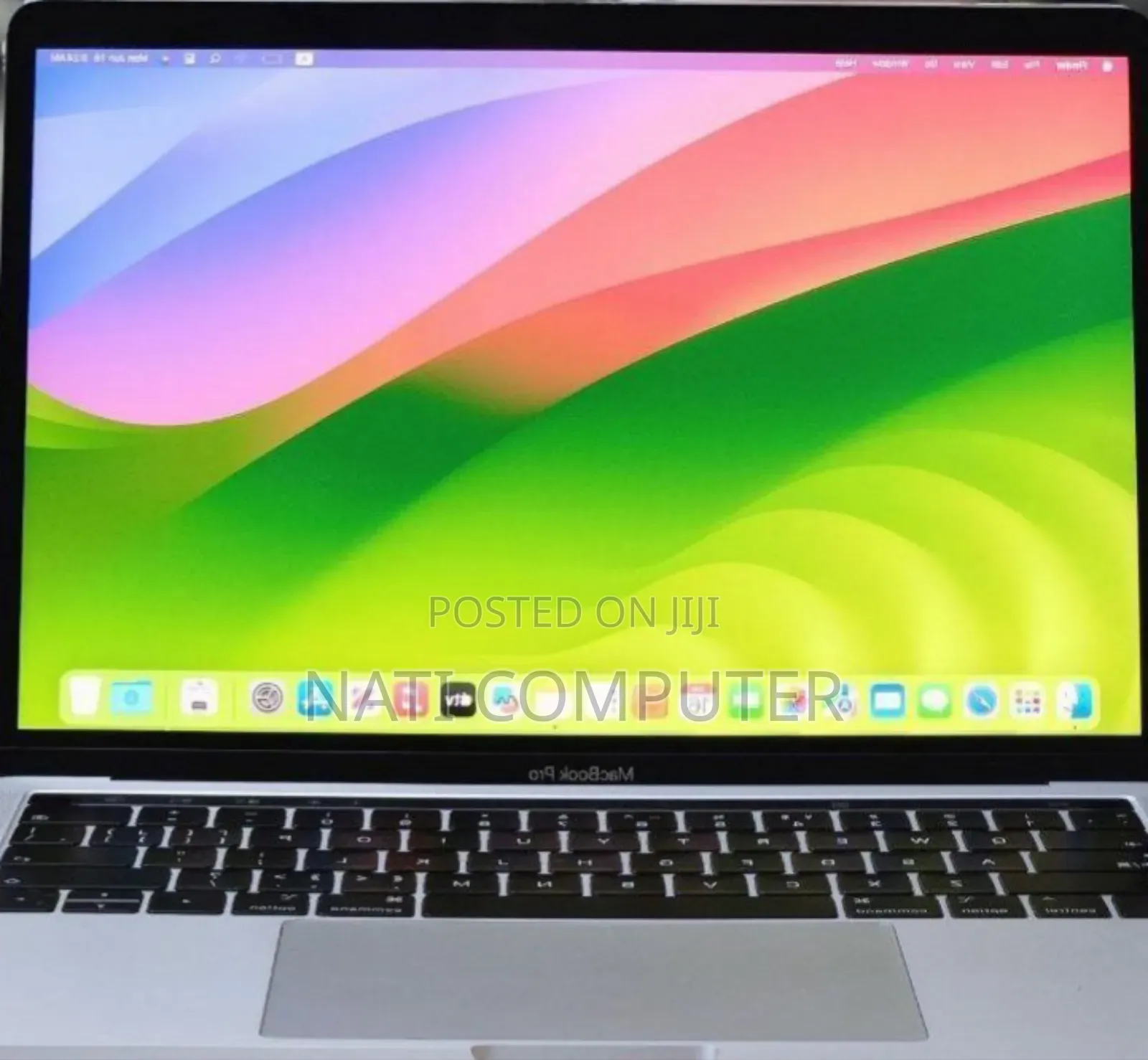 New Laptop Apple MacBook 2018 8GB Intel Core I5 SSD 256GB