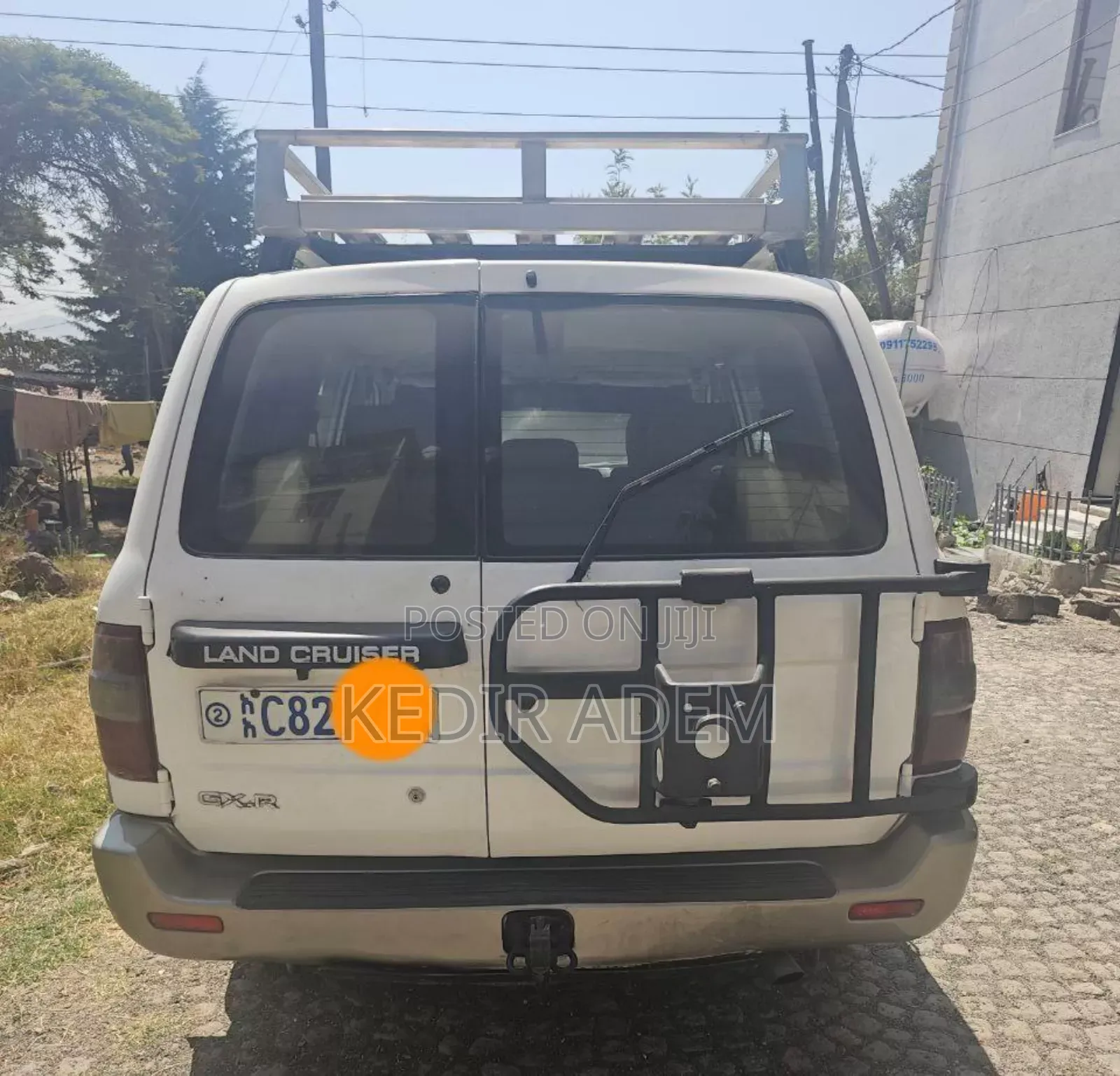 Toyota Land Cruiser 2005 White