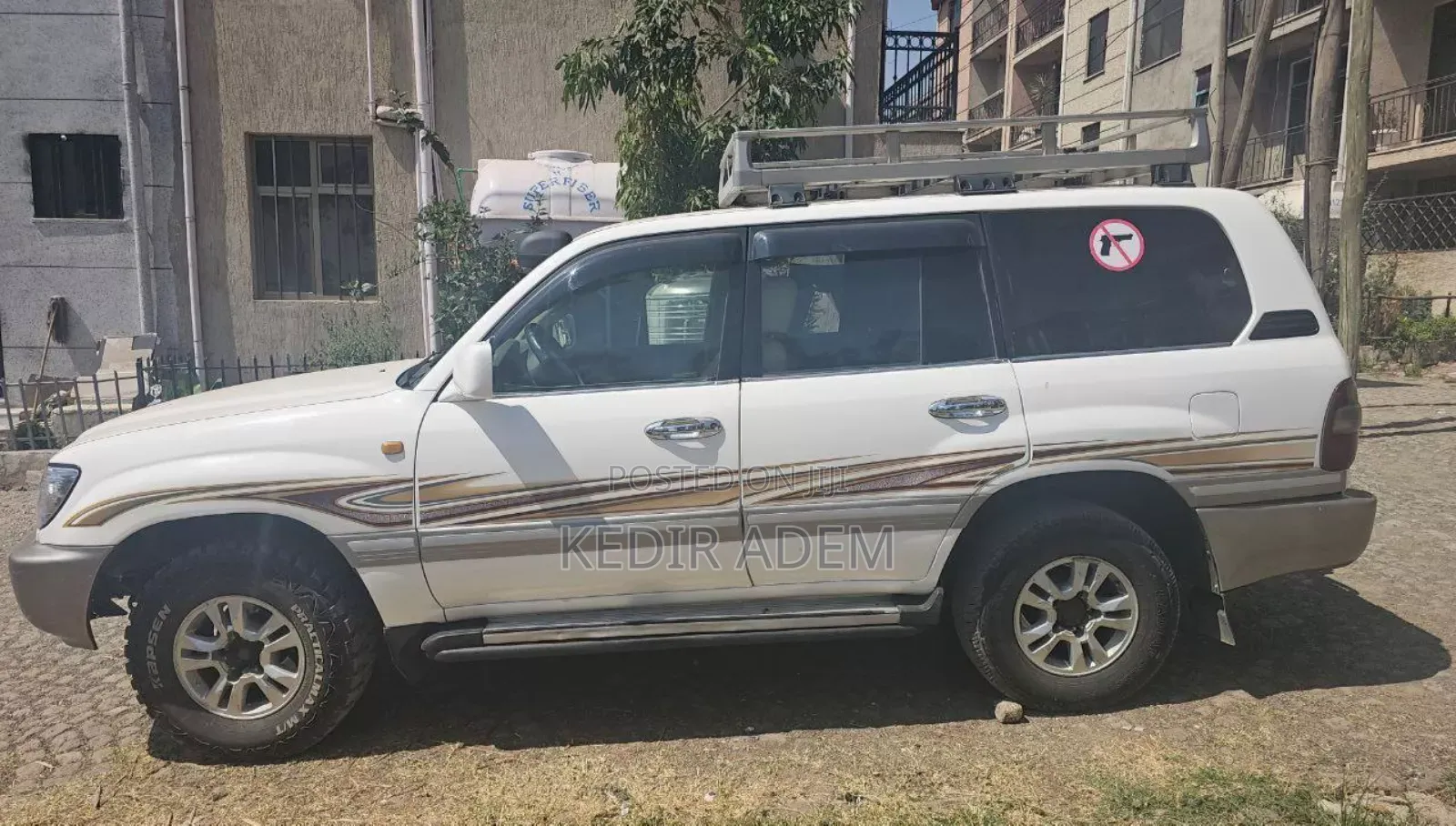 Toyota Land Cruiser 2005 White