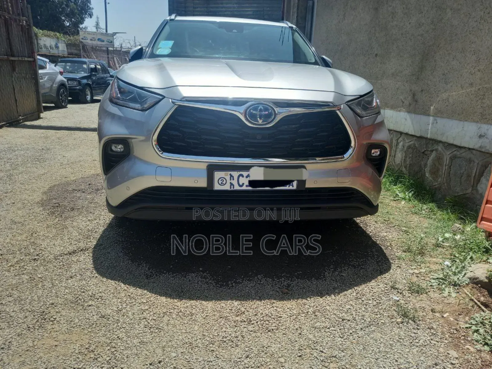 Toyota Highlander Hybrid 2023 Silver