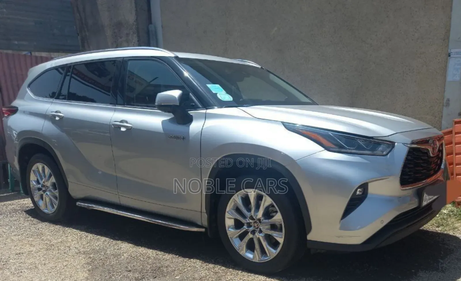 Toyota Highlander Hybrid 2023 Silver