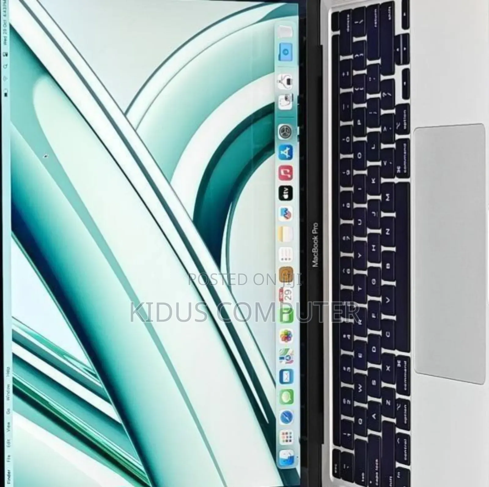 New Laptop Apple MacBook Pro 2022 M2 8GB Apple M2 SSD 256GB