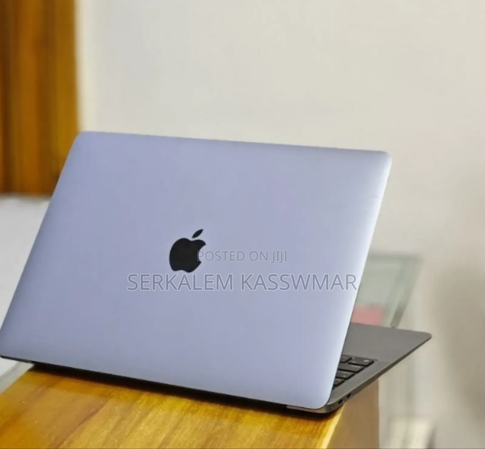 New Laptop Apple MacBook Air 2020 M1 8GB Apple M1 SSD 256GB