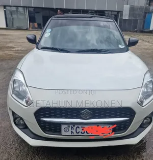 Suzuki Swift 2022 White