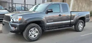 Toyota Tacoma 2013 Black