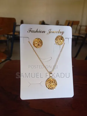 Sparkling Necklace And Earring