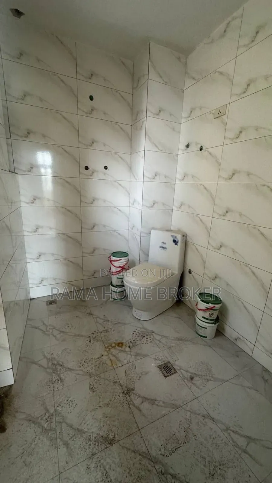 Furnished 3bdrm Condo in ቅንጡ 40/60 ኮንዶሚኒየም, Yeka for sale