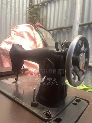 Original Singer Manual Sewing Machine – Working Perfectly