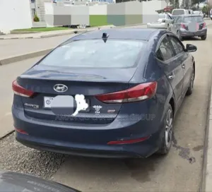 Hyundai Elantra 2016 Blue