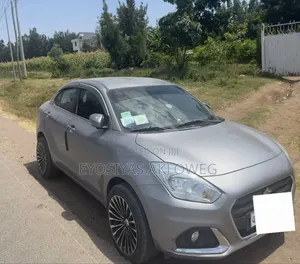 Suzuki Dzire 2022 Silver