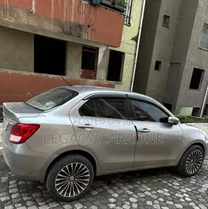 Suzuki Dzire 2022 Silver