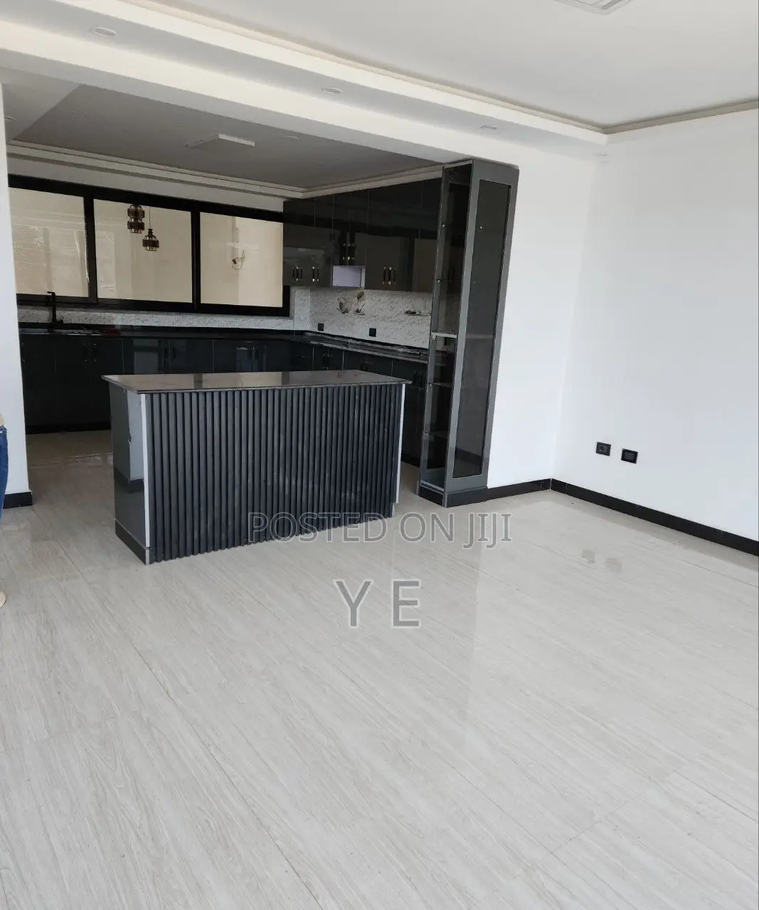 6bdrm House in Private, Akaky Kaliti for rent