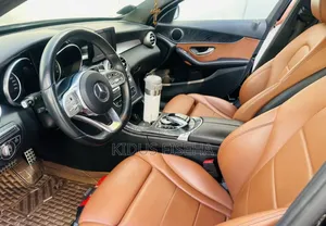 Mercedes-Benz C200 2019 Black