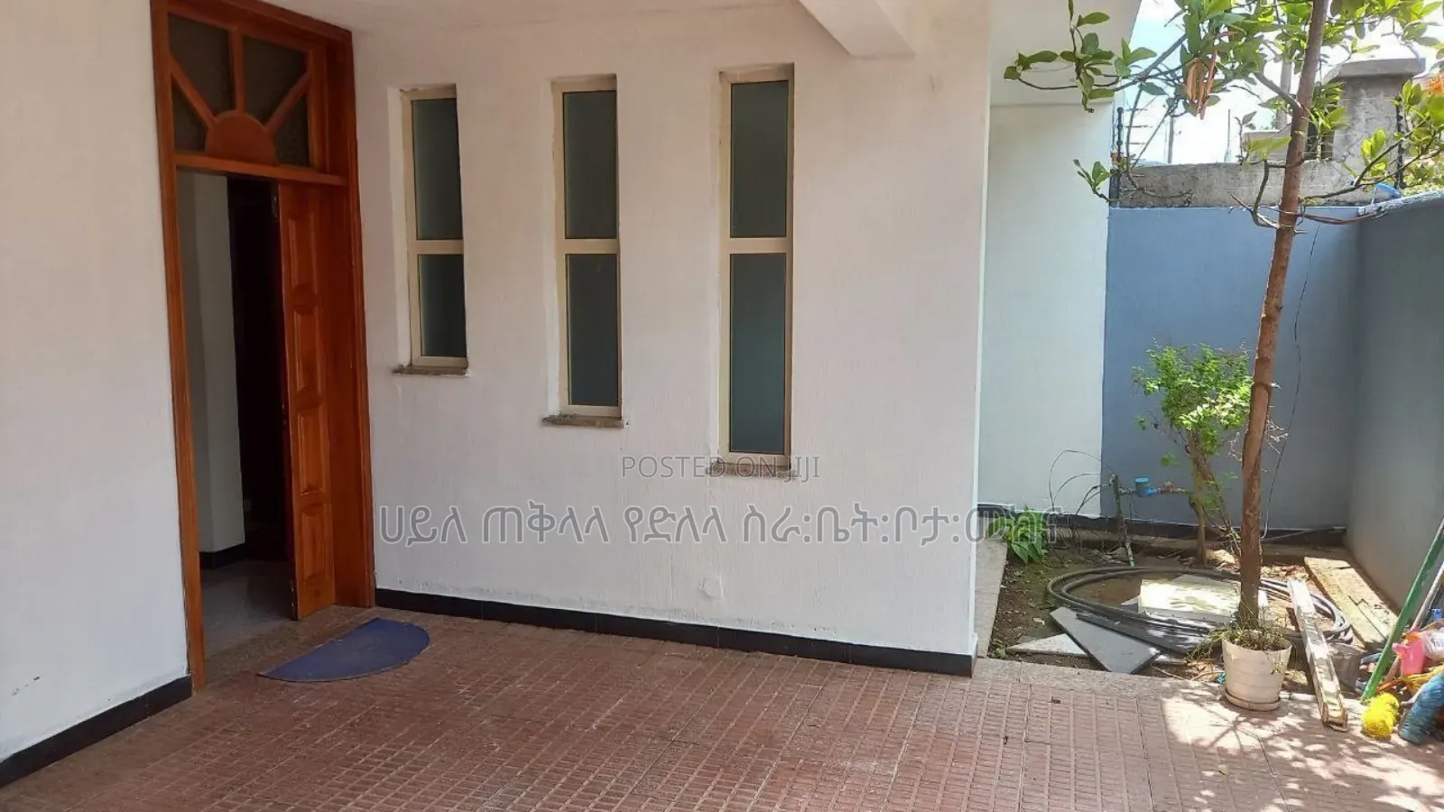 Furnished 6bdrm Townhouse/Terrace in Ayat Area Inside, Yeka for sale