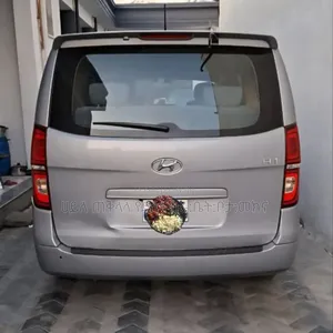 Hyundai Starex 2017 Silver