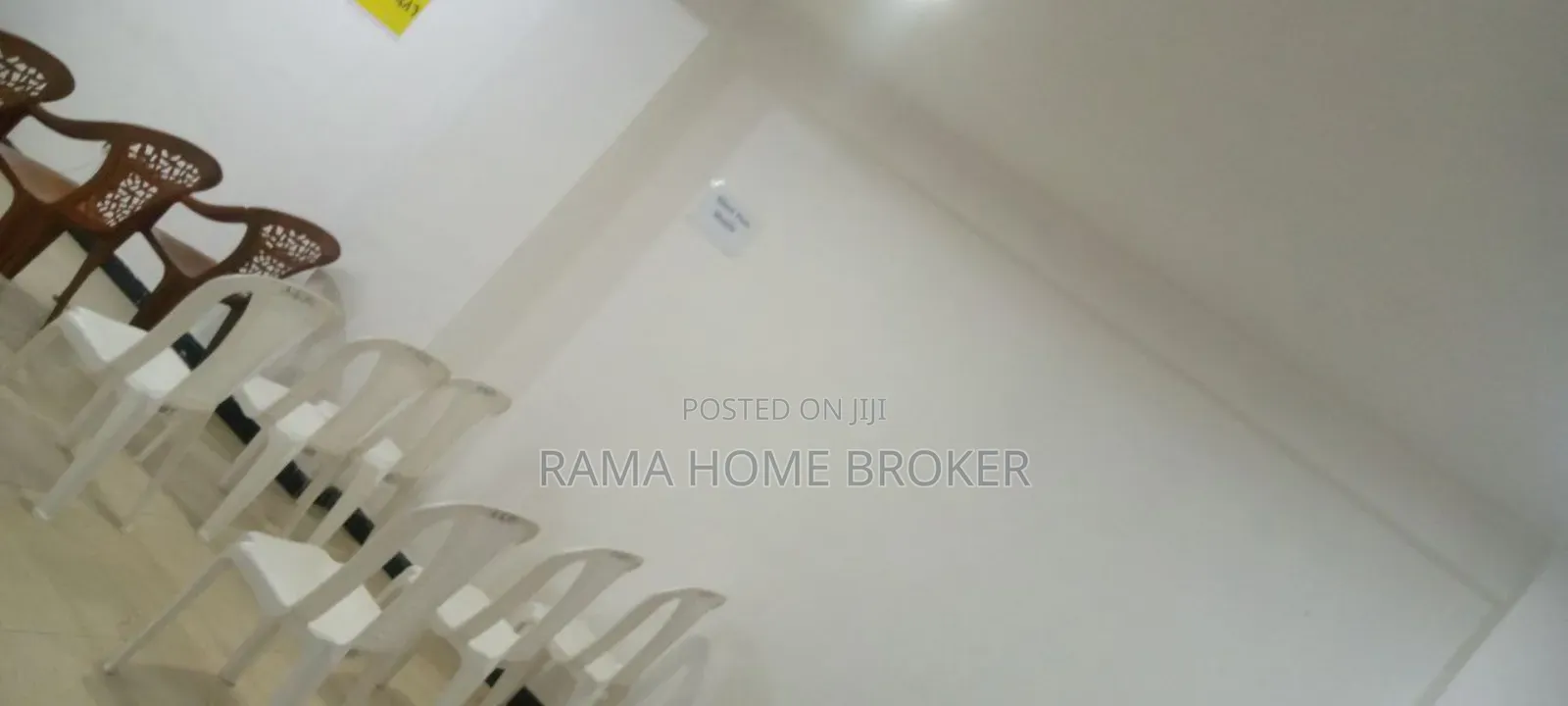 ለሽያጭ የቀረበ ሱቅ መሪ 40/60 ኮንዶሚኒየም ባንክ እዳ ያለበት