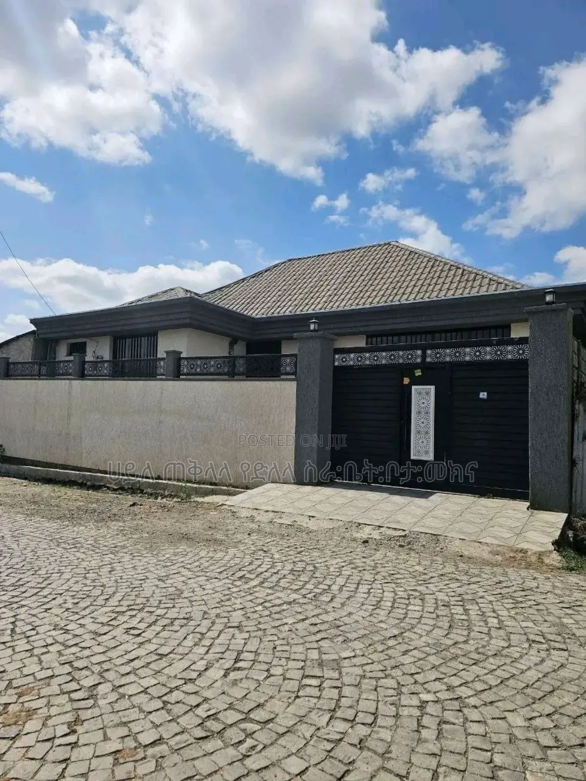 Furnished 4bdrm Villa in ለገጣፎ አካባቢ, Oromia-Finfinne for sale