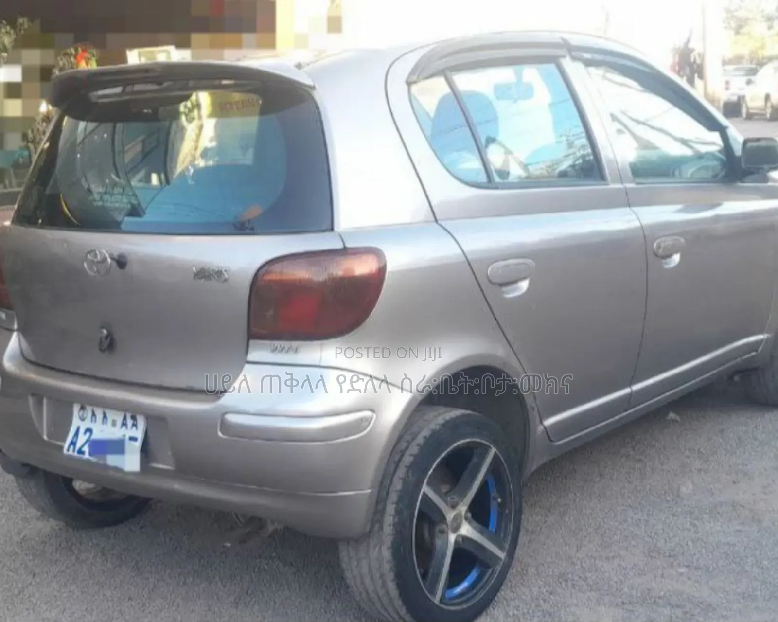 Toyota Vitz 2004 Pink