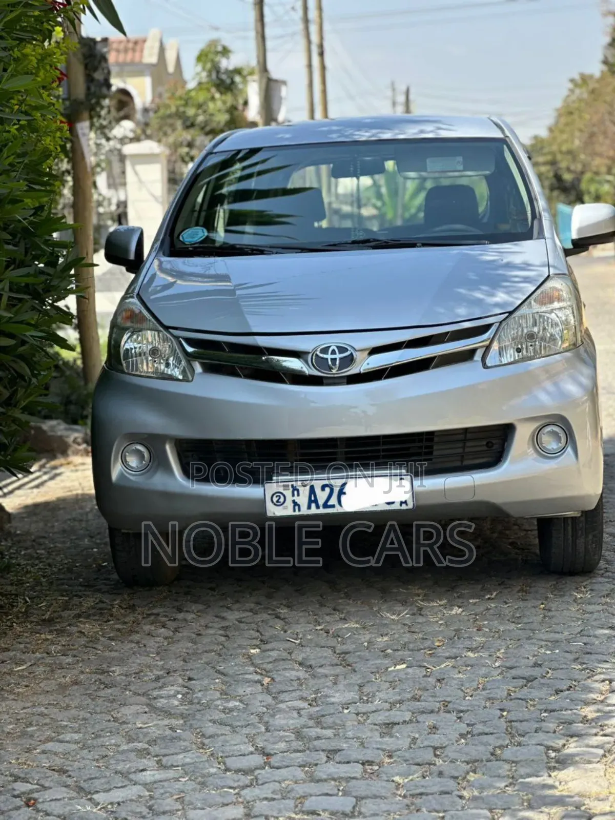 Toyota Avanza 2013 Gold
