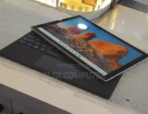 New Laptop Microsoft Surface Pro 7 16GB Intel Core I7 SSD 256GB