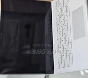 New Laptop Microsoft Surface Book 3 16GB Intel Core i7 SSD 256GB