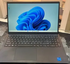 New Laptop Dell Vostro 13 5370 8GB Intel Core I5 SSD 512GB