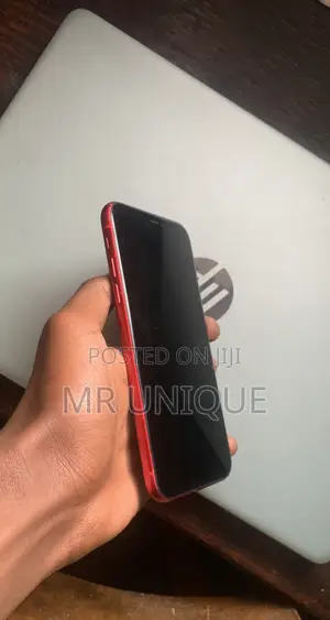 Apple iPhone 11 64 GB Red