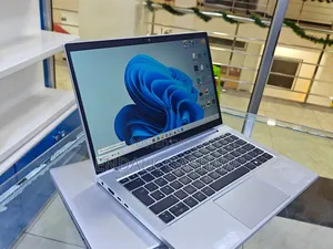 New Laptop HP EliteBook 835 G7 16GB AMD Ryzen 5 SSD 512GB