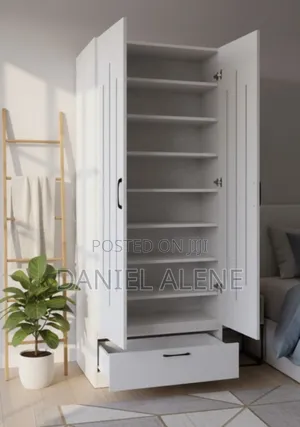 Shelf የልብስ መደርደሪያ