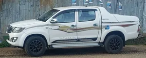 Toyota Hilux 2013 Off white