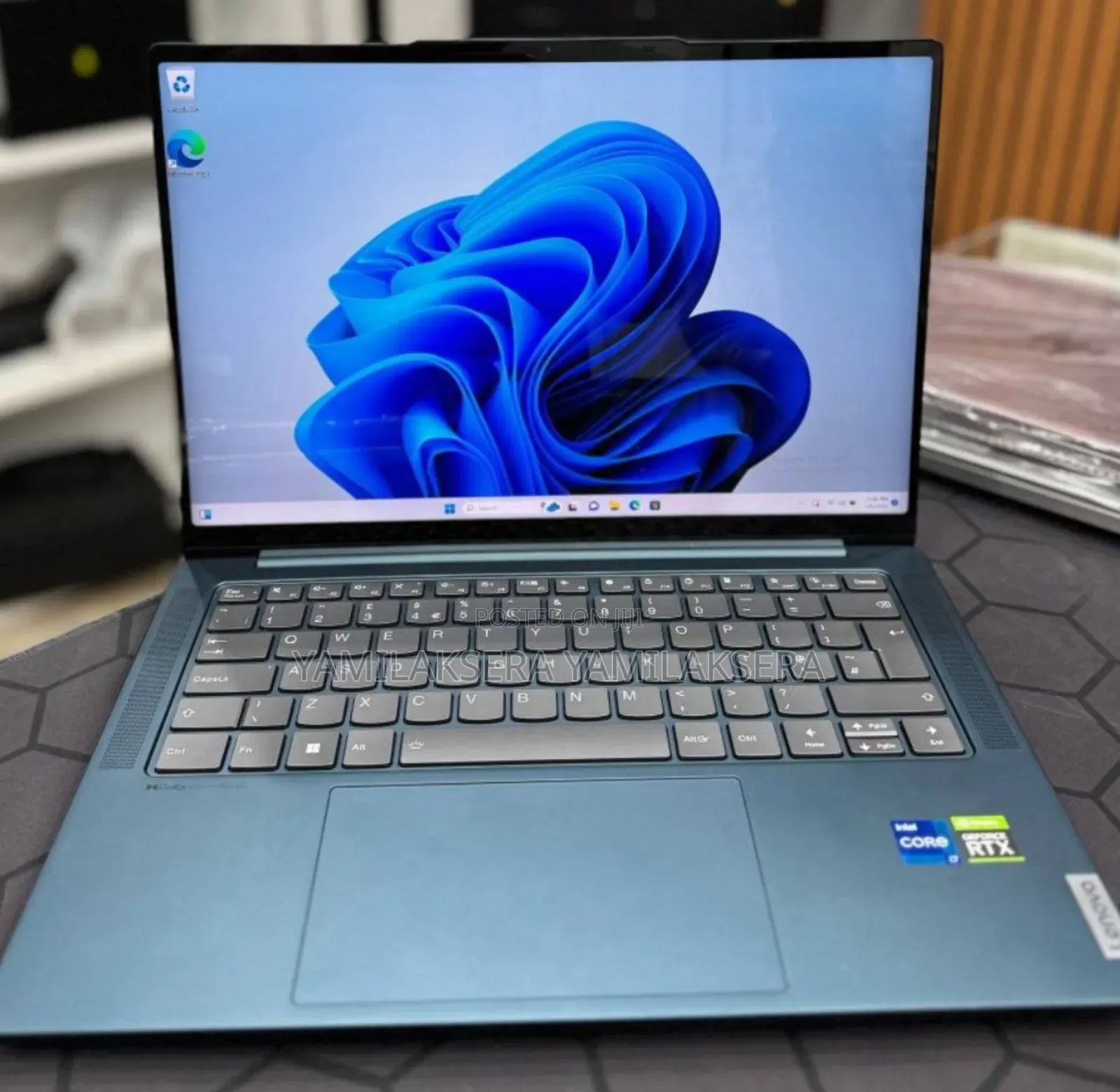New Laptop Lenovo Yoga 9i 16GB Intel Core I7 SSD 1T