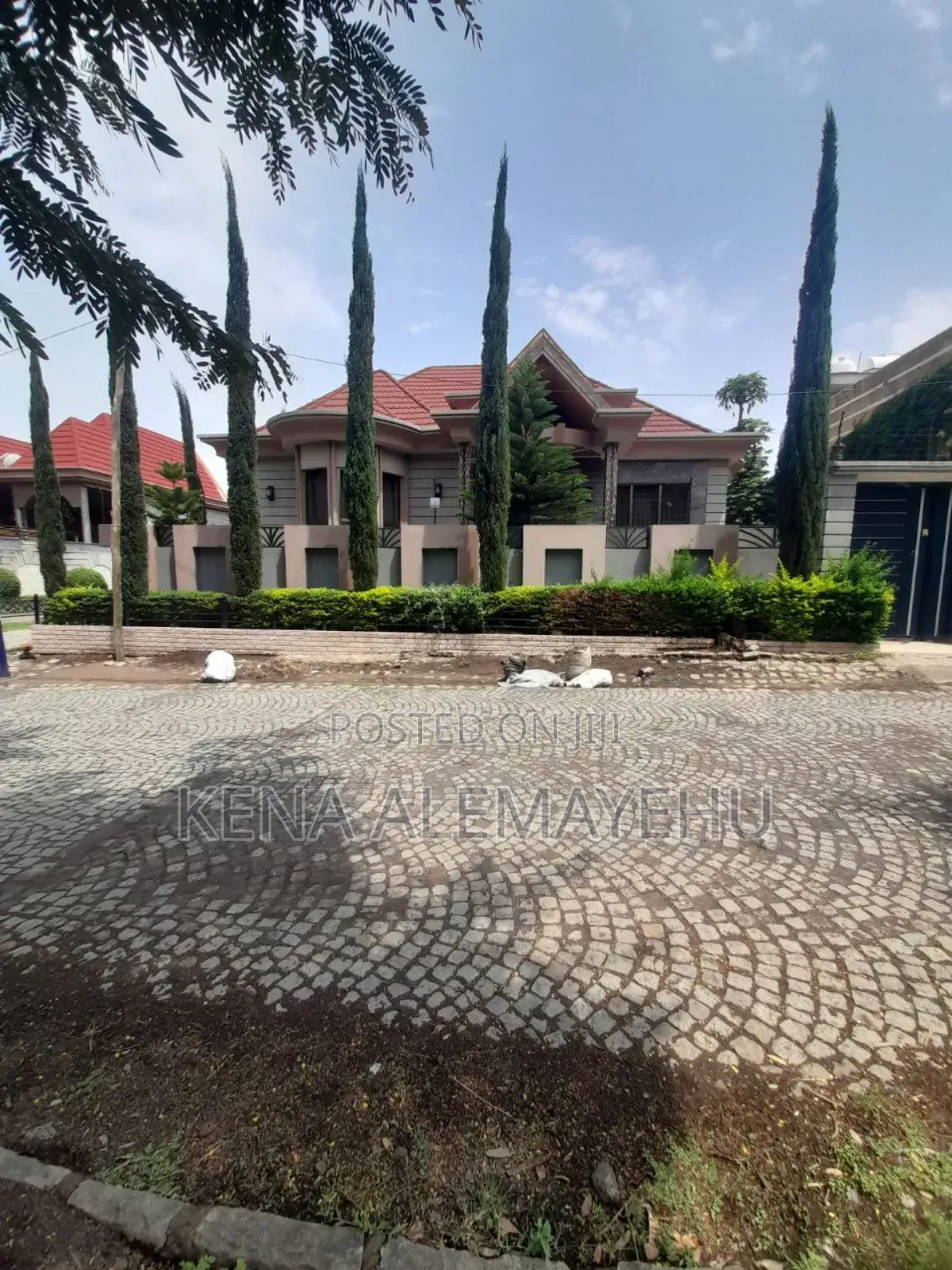 Furnished 5bdrm House in Adama for sale