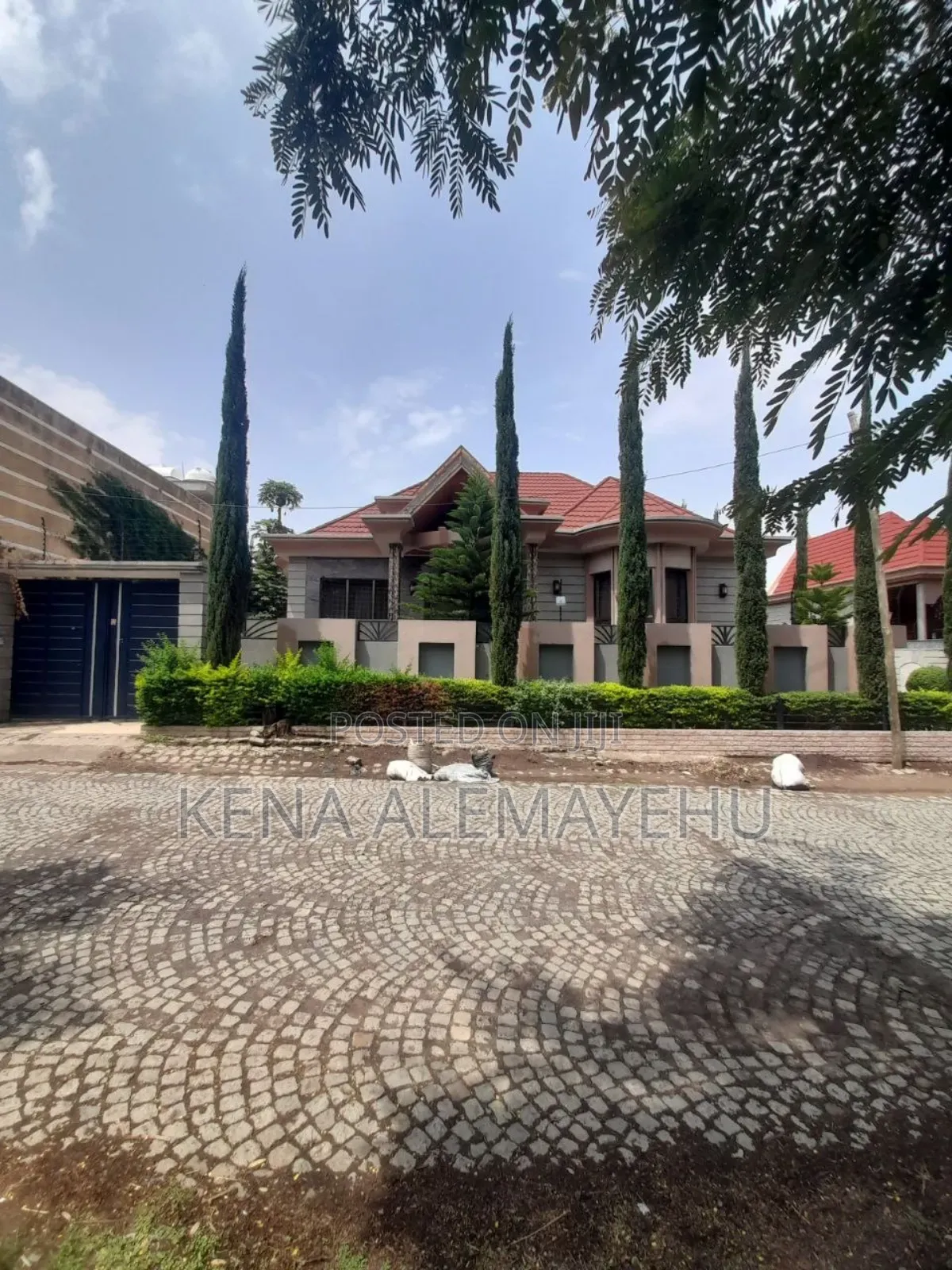 Furnished 5bdrm House in Adama for sale