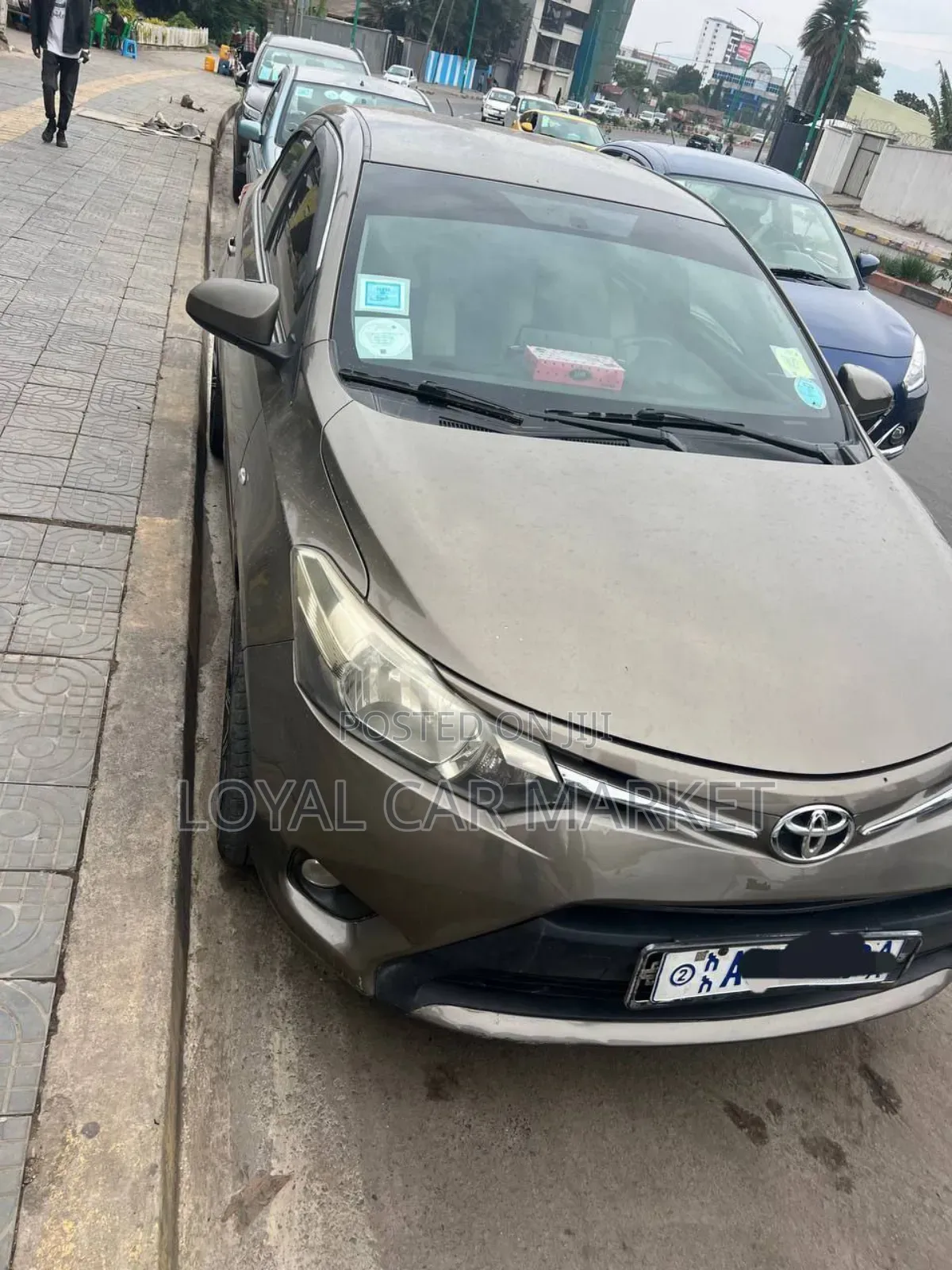 Toyota Yaris 2016 Brown