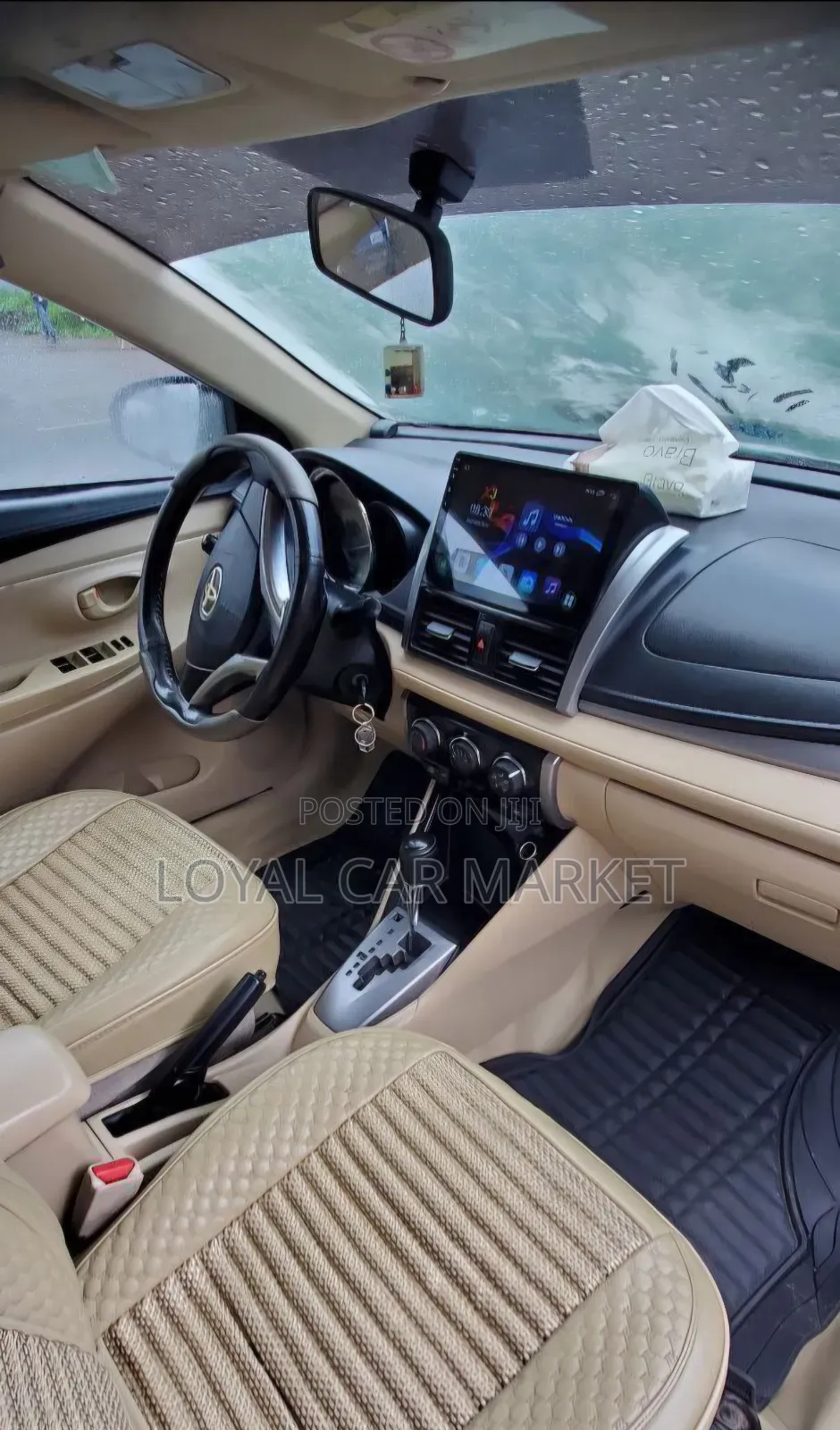 Toyota Yaris 2016 Brown