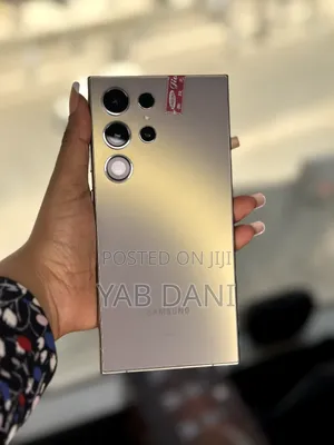 New Samsung Galaxy S24 Ultra 256 GB