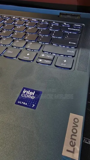 New Laptop Lenovo Yoga 7i 16GB Intel Core Ultra 7 SSD 1T