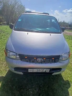 Toyota HiAce 2005 Silver