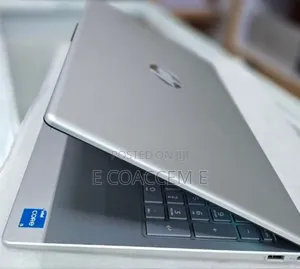 New Laptop HP 16GB Intel Core I5 SSD 512GB