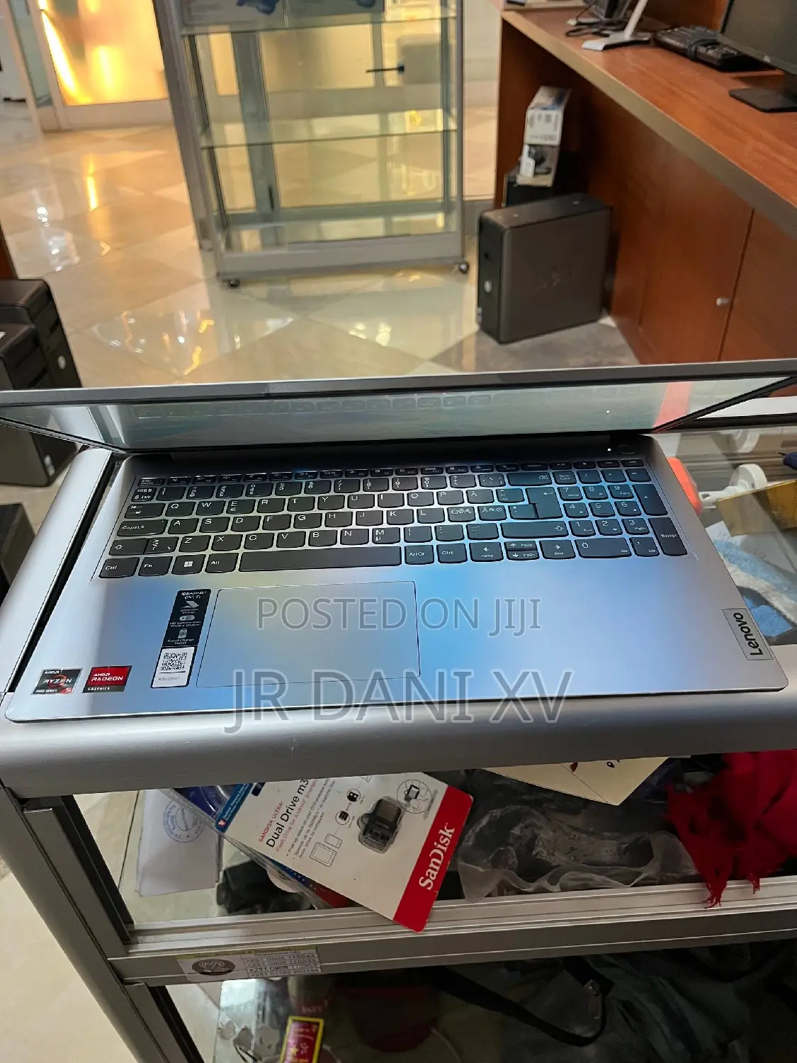 New Laptop Lenovo IdeaPad 110 8GB AMD Ryzen 5 SSD 512GB