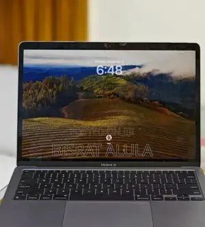 New Laptop Apple MacBook Pro M1 8GB Intel Core I7 SSD 256GB