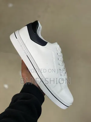 Tommy Hilfiger (High Quality Material)