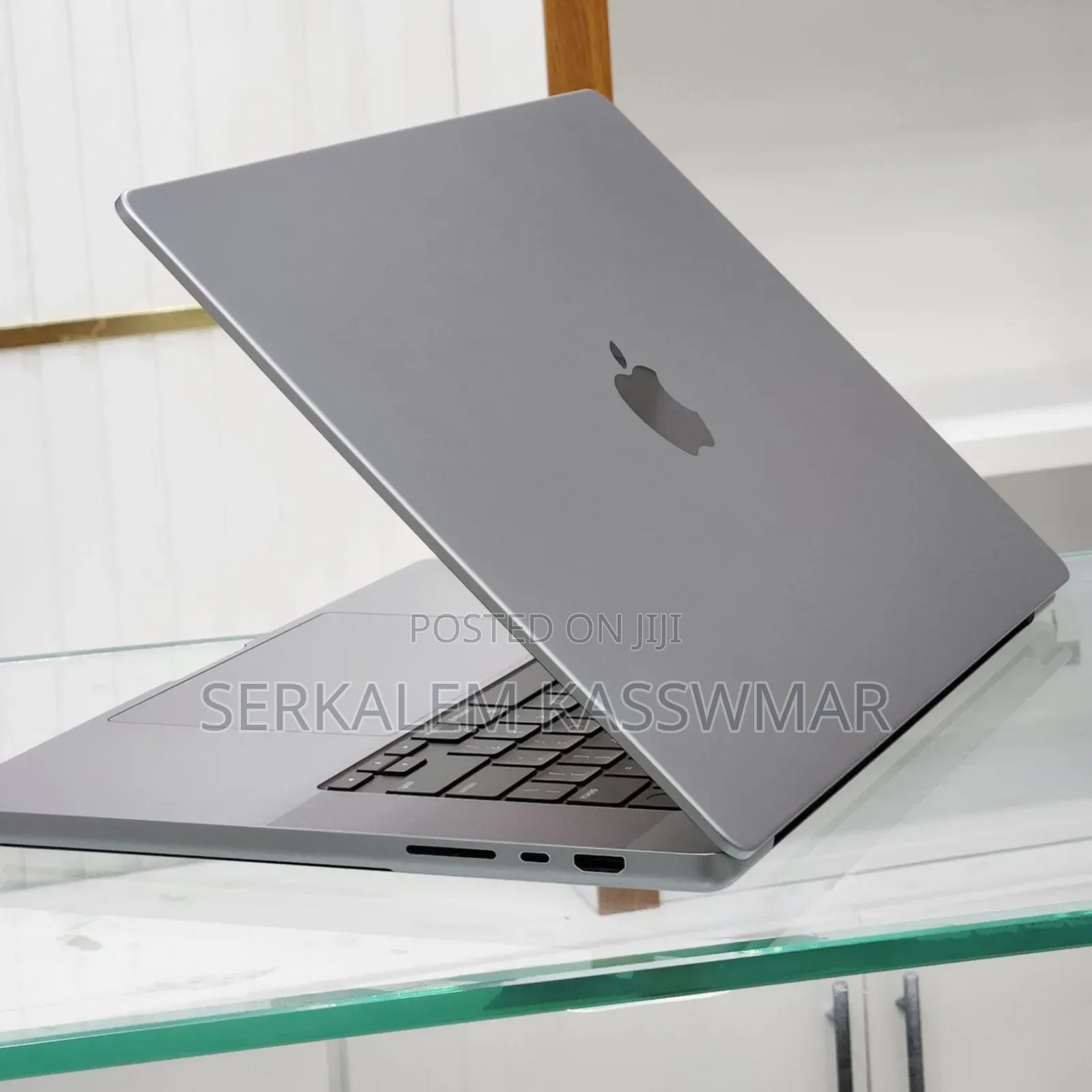 New Laptop Apple MacBook Pro 2019 32GB Intel Core I9 SSD 1T