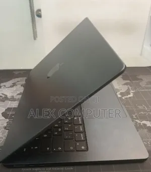 New Laptop Apple MacBook Pro 24GB Apple M4 Pro SSD 512GB